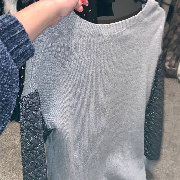 Sweater - Picture 6 of 6